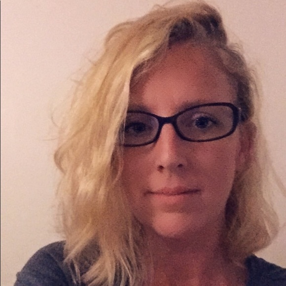 Meet your Posher, Aimee - Picture 1 of 1